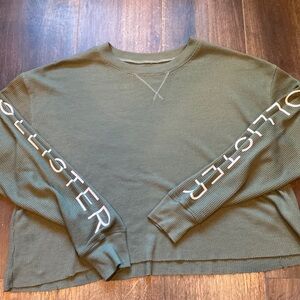 Hollister oversized waffle knit green T-shirt long sleeves xs